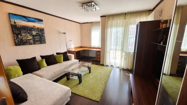 Eladó panellakás, Gödöllőn 87.9 M Ft, 2 szobás