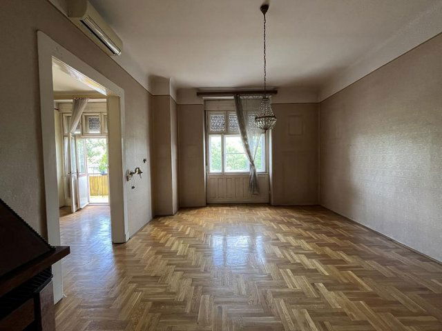 Eladó téglalakás, VII. kerületben, Dózsa György úton