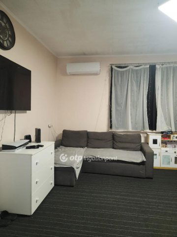 Eladó családi ház, Budapesten, XVIII. kerületben 77 M Ft