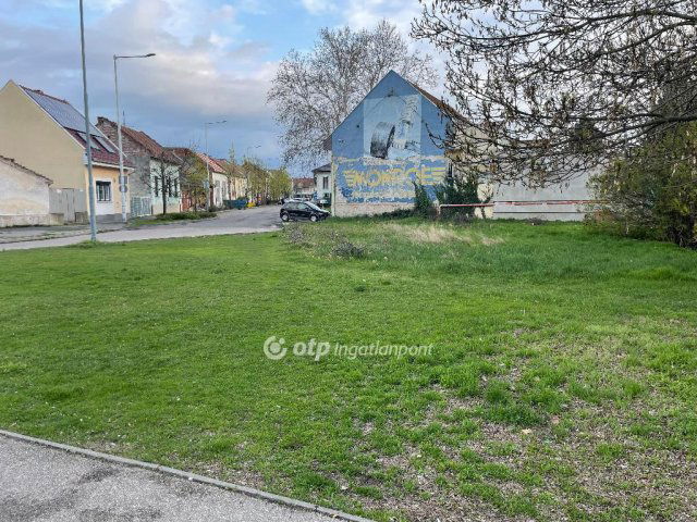 Eladó telek, Szolnokon 23 M Ft / költözzbe.hu