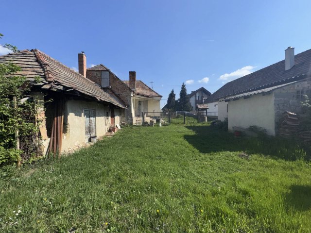 Eladó családi ház, Tarjánon 49.5 M Ft, 3 szobás