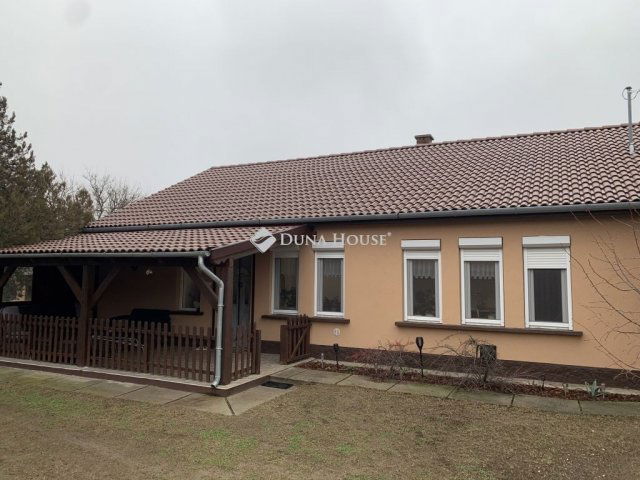 Eladó családi ház, Táborfalván 59.9 M Ft, 3 szobás