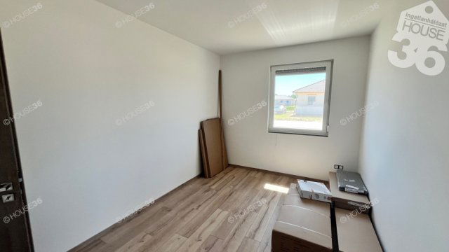 Eladó családi ház, Kecskeméten 65 M Ft, 5 szobás