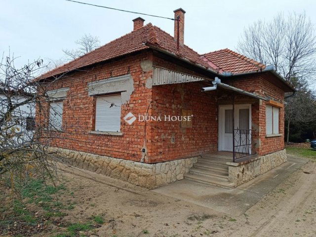 Eladó mezogazdasagi ingatlan, Csongrádon 24.9 M Ft, 4 szobás