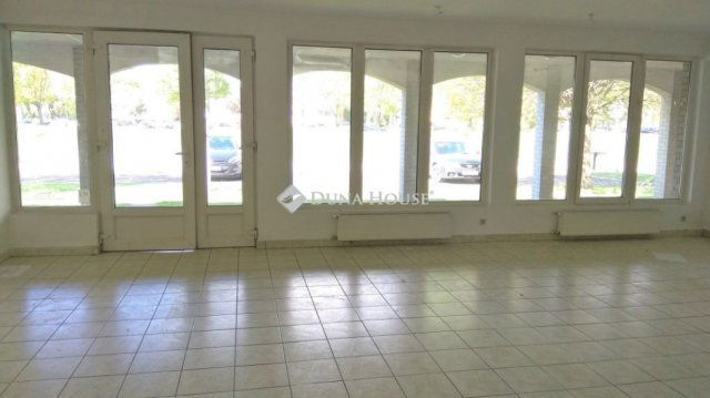 Eladó üzlethelyiség, Budapesten, XIV. kerületben 125 M Ft