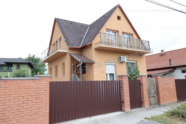 Eladó családi ház, Taksonyon 134.9 M Ft, 6 szobás