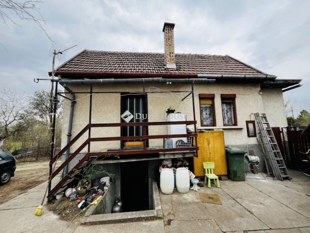 Eladó családi ház, Monoron 25 M Ft, 2 szobás