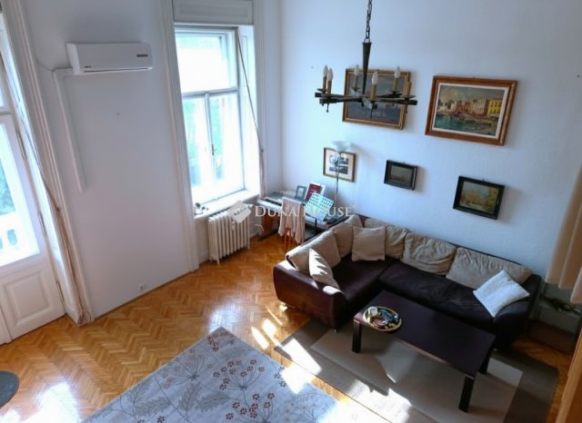 Eladó téglalakás, Budapesten, II. kerületben 160 M Ft, 3 szobás