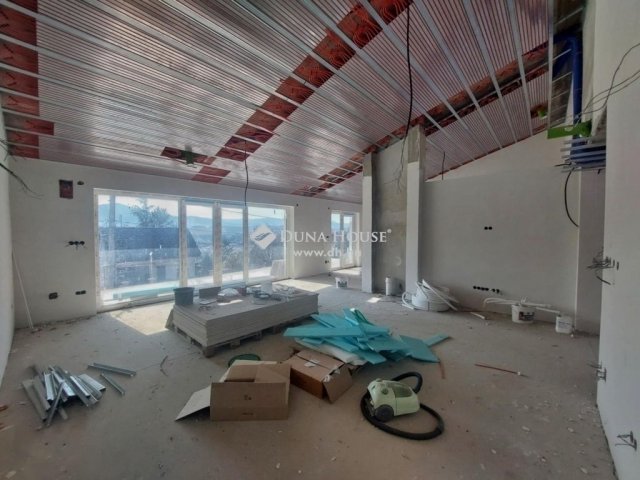 Eladó családi ház, Pilisborosjenőn 379.8 M Ft, 4 szobás