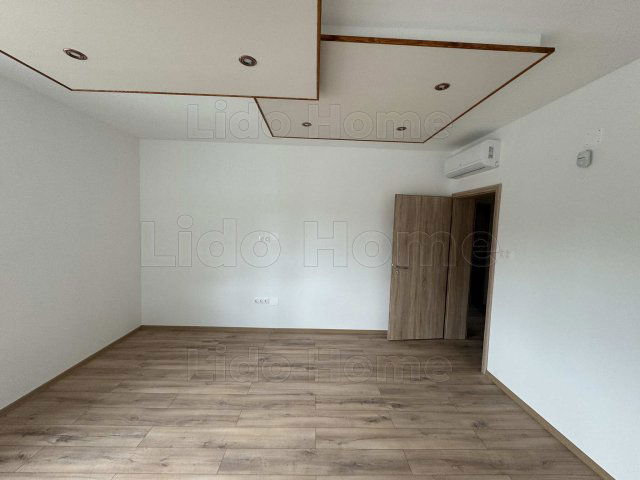 Eladó üzlethelyiség, Siófokon 119 M Ft, 3+1 szobás