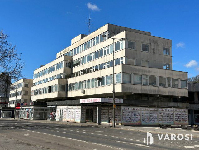 Eladó iroda, Salgótarjánban 52 M Ft / költözzbe.hu