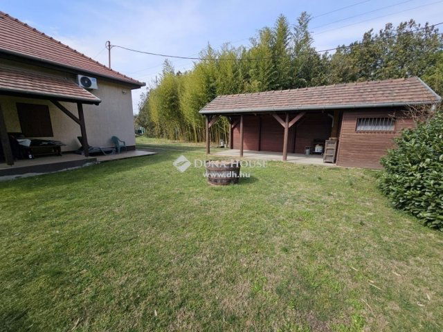 Eladó családi ház, Budapesten, XXI. kerületben 99 M Ft, 4 szobás