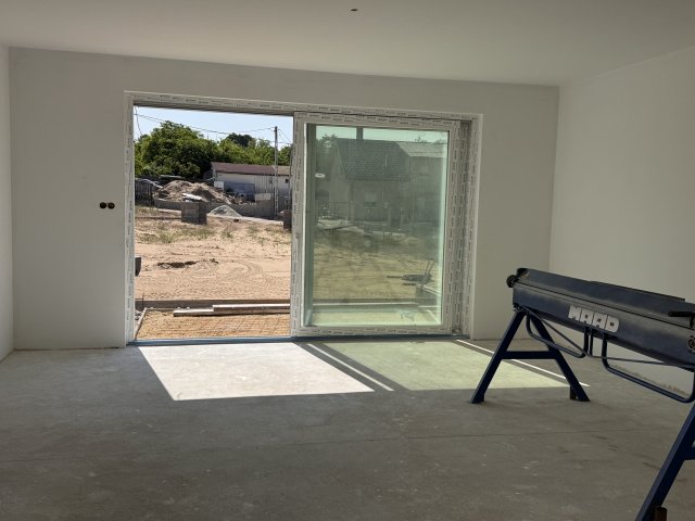 Eladó ikerház, Mogyoródon 114.9 M Ft, 5 szobás