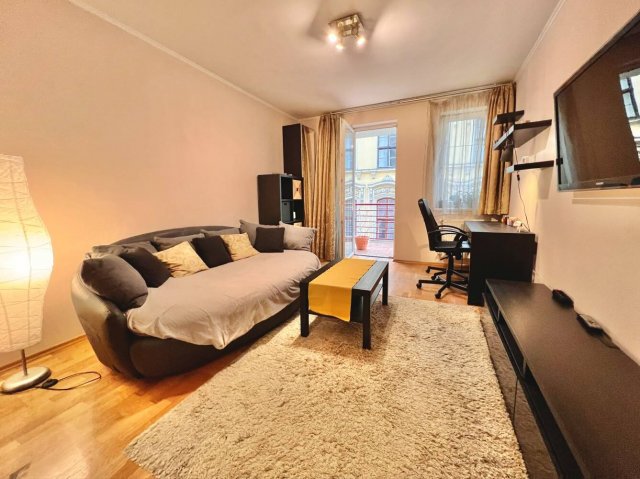 Kiadó téglalakás, albérlet, Budapesten, VI. kerületben