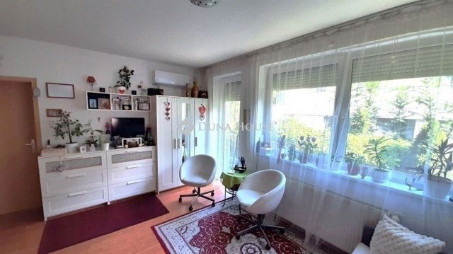 Eladó téglalakás, Budapesten, XIV. kerületben 97 M Ft