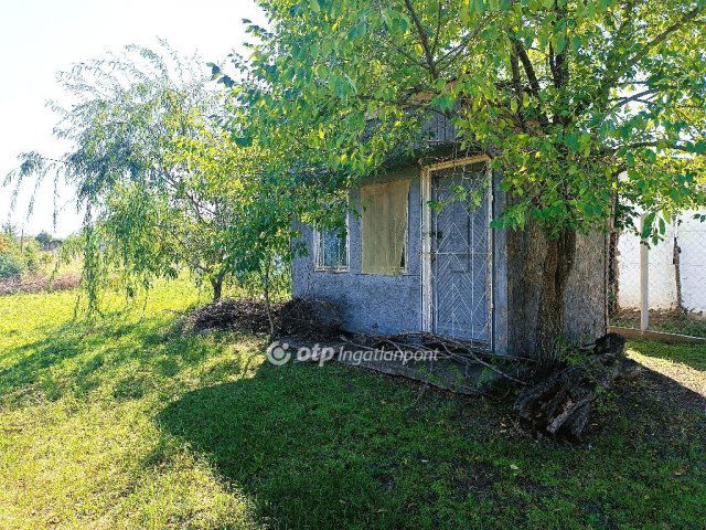 Eladó telek, Tiszajenőn 3.4 M Ft / költözzbe.hu