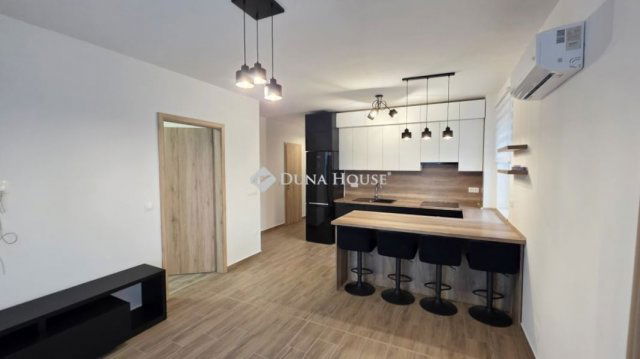 Kiadó téglalakás, albérlet, Szombathelyen 300 E Ft / hó