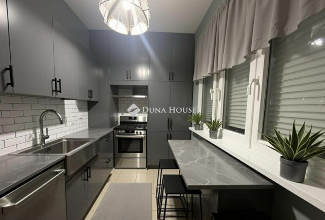 Eladó panellakás, Szegeden, Csaba utcában 56.9 M Ft, 2 szobás