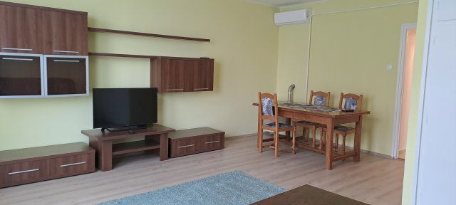 Kiadó téglalakás, albérlet, Pécsett, Felsőmalom utcában