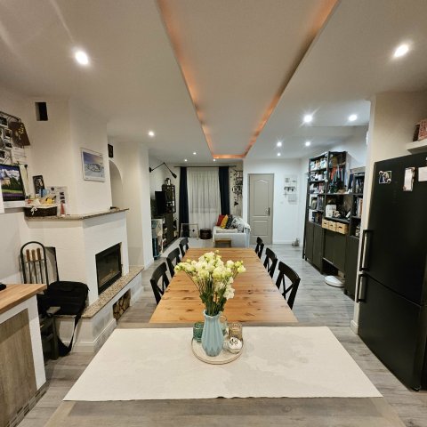 Eladó családi ház, Felsőpakonyban 99 M Ft, 2 szobás