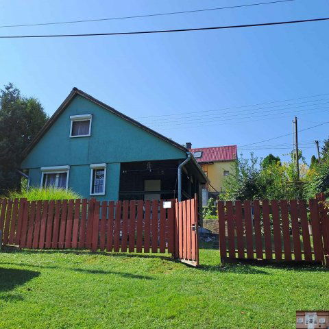 Eladó nyaraló, Gombán 27 M Ft, 1+2 szobás / költözzbe.hu