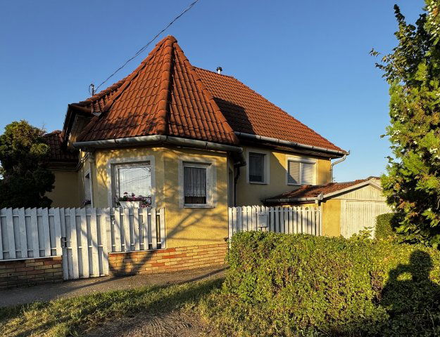 Eladó családi ház, Hatvanban 79.9 M Ft, 5 szobás