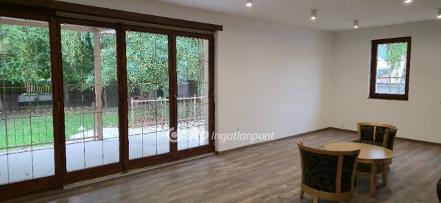 Eladó családi ház, Debrecenben 325 M Ft, 2+3 szobás