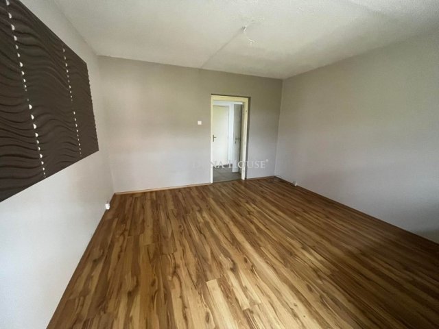 Kiadó panellakás, albérlet, Kecskeméten 150 E Ft / hó, 2 szobás