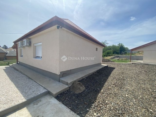 Eladó családi ház, Gombán 85 M Ft, 3 szobás