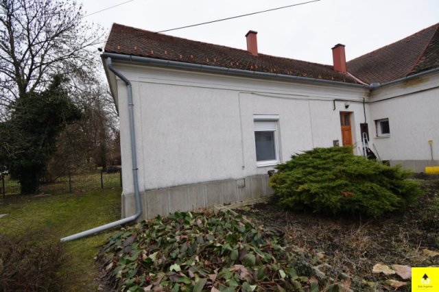 Eladó családi ház, Sopronhorpácson 49.9 M Ft, 4 szobás