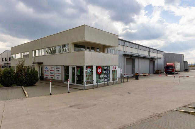 Eladó ipari ingatlan, Szentendrén 930 M Ft / költözzbe.hu