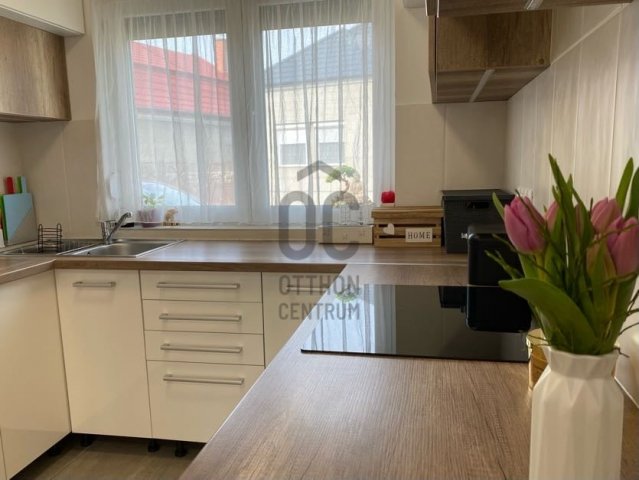 Eladó családi ház, Kunszigeten 64.999 M Ft, 2 szobás