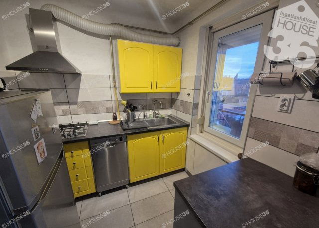 Eladó téglalakás, Kecskeméten 72.9 M Ft, 3 szobás