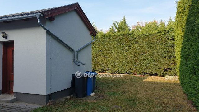 Eladó családi ház, Balatonföldváron 188 M Ft, 6+1 szobás