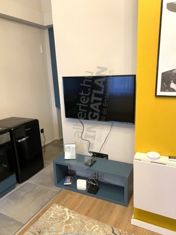 Kiadó téglalakás, albérlet, VI. kerületben, Hegedű utcában