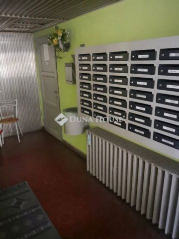 Eladó panellakás, Pécsett 49.2 M Ft, 2 szobás