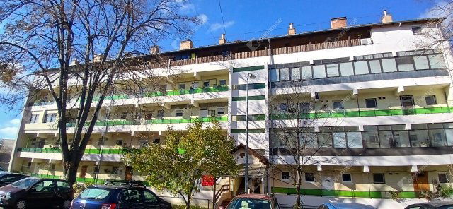 Eladó téglalakás, Zalaegerszegen 35 M Ft, 3 szobás