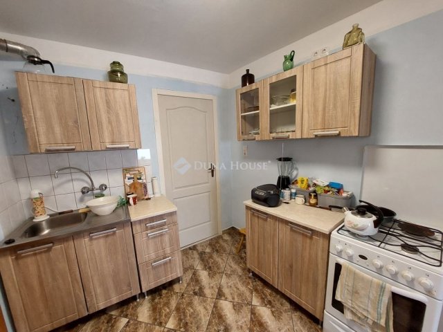 Eladó családi ház, Baján 17.9 M Ft, 1 szobás