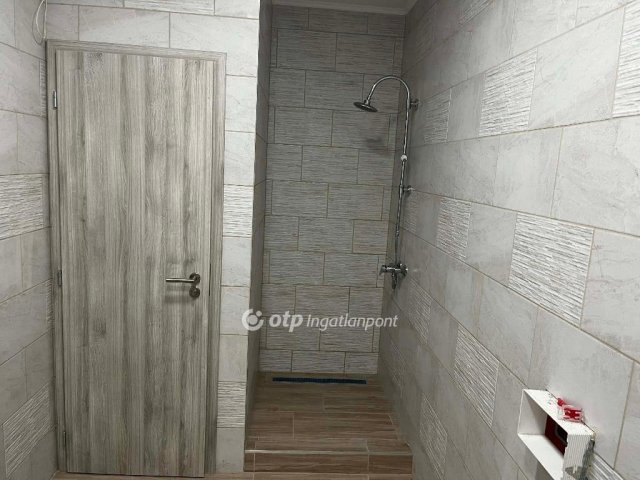 Eladó ikerház, Albertirsán 98 M Ft, 4 szobás