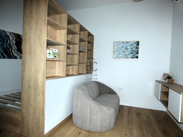 Eladó téglalakás, Pécsett 42.9 M Ft, 1 szobás