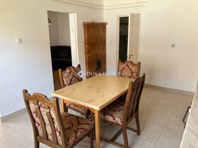 Eladó családi ház, Pátyon 99.9 M Ft, 3 szobás