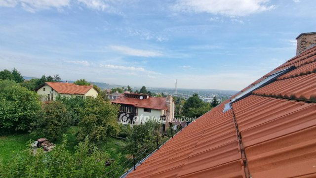 Eladó ikerház, Budapesten, III. kerületben 179 M Ft, 5 szobás