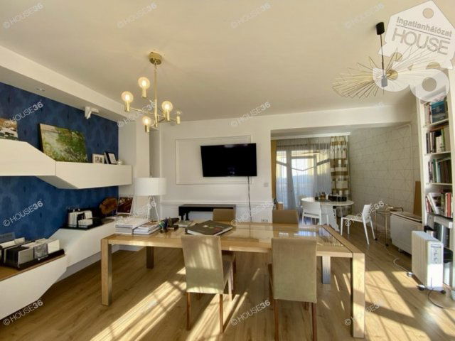 Eladó üzlethelyiség, Kecskeméten 56 M Ft, 2 szobás