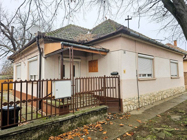 Eladó családi ház, Kunbaján 14.99 M Ft, 3 szobás