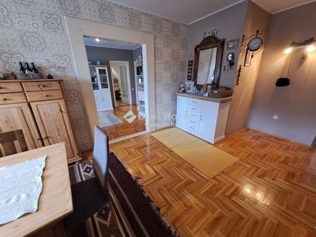 Eladó családi ház, Kecskeméten 103 M Ft, 8 szobás