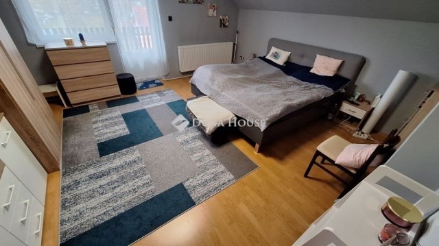 Eladó családi ház, Abában 74.9 M Ft, 5 szobás