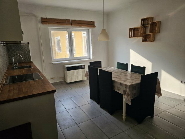 Eladó téglalakás, Pécsett 67.9 M Ft, 2 szobás