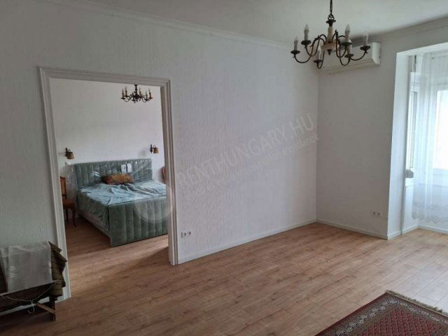 Kiadó téglalakás, albérlet, I. kerületben, Attila úton