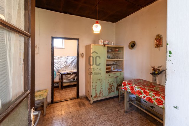 Eladó családi ház, Pákozdon 43.9 M Ft, 2 szobás