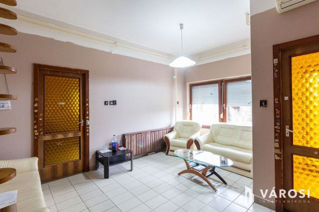 Eladó családi ház, Pusztaföldváron 19.9 M Ft, 5 szobás